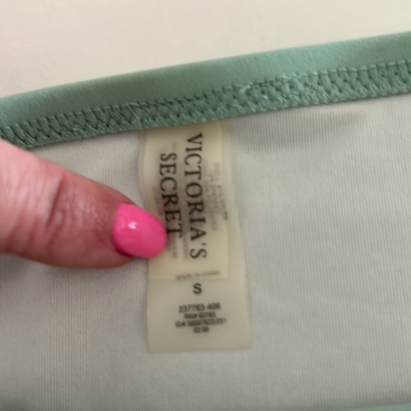 Victoria’s Secret Bikini Bottom Size Small - Picture 3 of 3